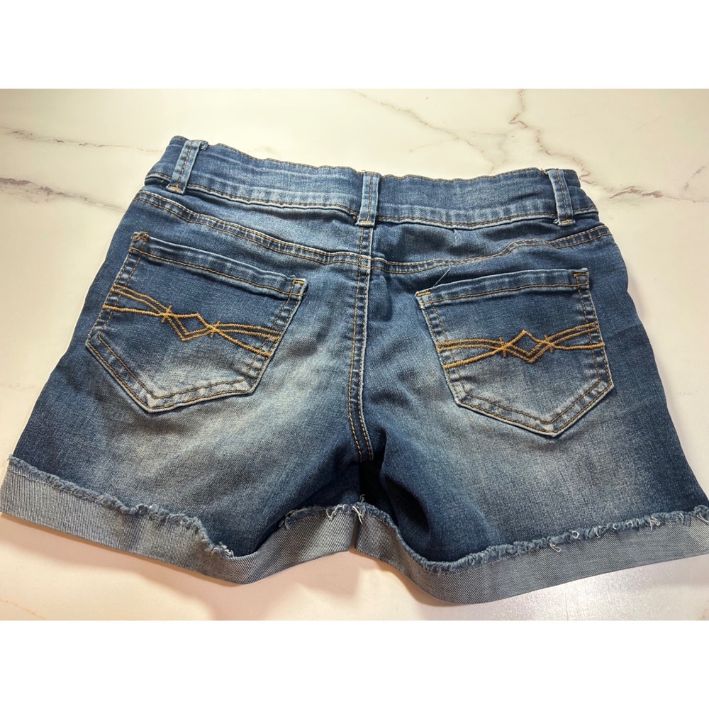 Mudd Girls Size 14 Mid Rise Distressed Denim Shorts Cuffed Medium‎ Wash Blue
